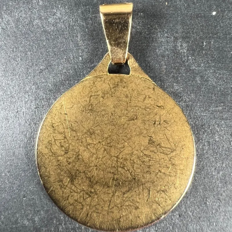 Pamono Large French 18 Karat Yellow Gold Virgin Mary Charm Pendant Medal, 1960s> Necklaces