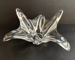 Pamono Large French Floral Crystal Glass Shell Bowl by Art Vannes, France, 1960s> Bowls