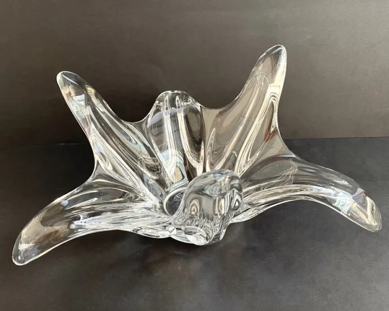 Pamono Large French Floral Crystal Glass Shell Bowl by Art Vannes, France, 1960s> Bowls