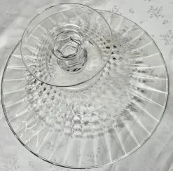 Pamono Large French Tazza Diamond Patterned Crystal Pedestal Fruit Dish, 1950s><noscript><img width=