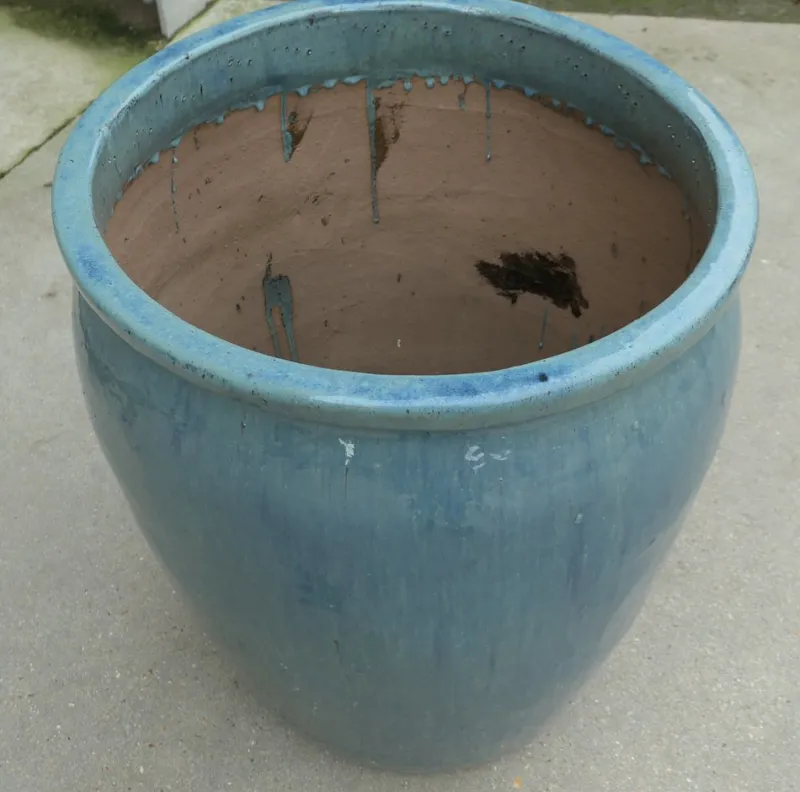 Pamono Large French Terracotta Turquoise Blue Garden Planter, 1960s> Planters And Jardiniere