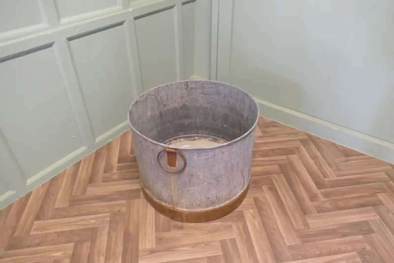 Pamono Large Galvanised Steel and Iron Cauldron> Trunks Crates & Baskets