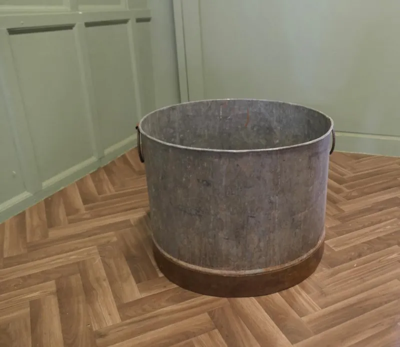 Pamono Large Galvanised Steel and Iron Cauldron> Trunks Crates & Baskets