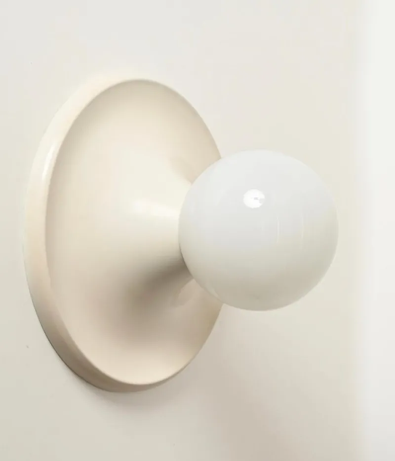 New Pamono Large Ivory Light Ball Wall Lamp by Castiglioni for Flos, 1965