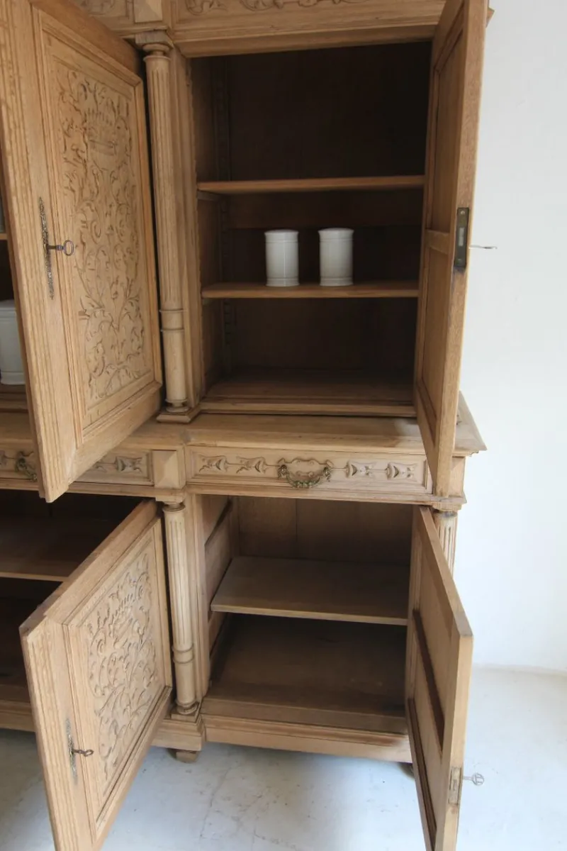 Outlet Pamono Large Late 19th Century Bleached Oak Cabinet