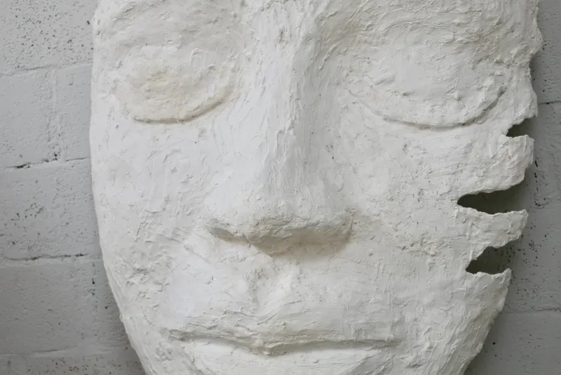 Pamono Large Mask, 1970s, Plaster> Sculpture