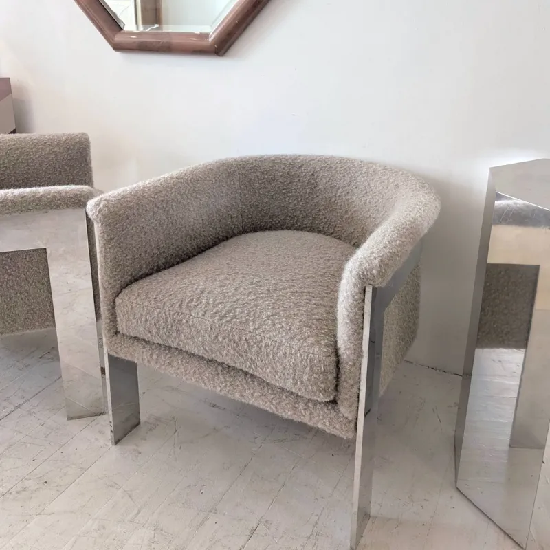 Pamono Large Mid-Century Chromed Steel and Mohair Bouclé Lounge Chairs by Milo Baughman, USA, 1970s, Set of 2> Lounge Chairs & Armchairs