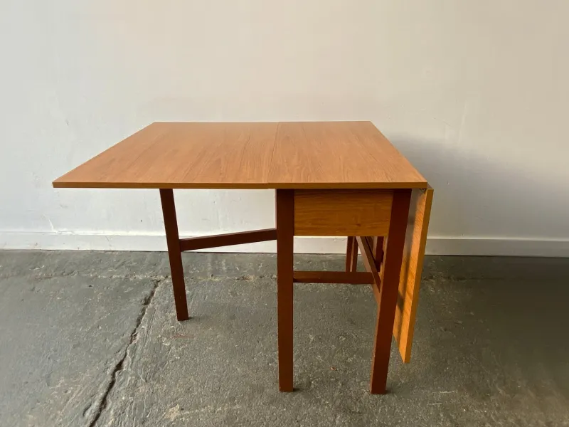 Pamono Large Mid-Century Drop Leaf Table, 1960s> Dining Tables & Sets