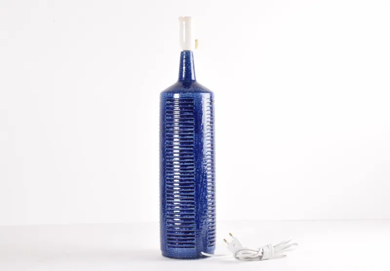 Pamono Large Mid-Century Modern Dark Blue Ceramic Table Lamp from Palshus, Denmark, 1960s> Table Lamps