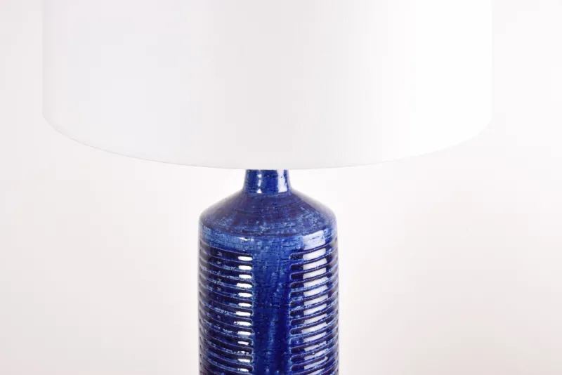 Pamono Large Mid-Century Modern Dark Blue Ceramic Table Lamp from Palshus, Denmark, 1960s> Table Lamps