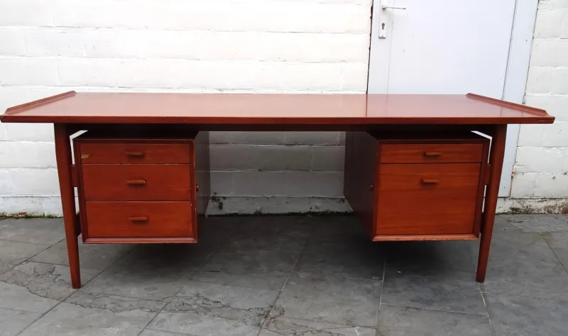 Sale Pamono Large Model 207 Desk in Teak by Arne Vodder for Sibast, 1950s