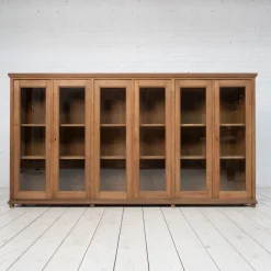 Sale Pamono Large Oak Display Case, Early 20th Century