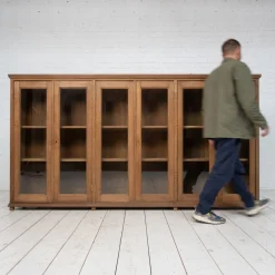 Sale Pamono Large Oak Display Case, Early 20th Century