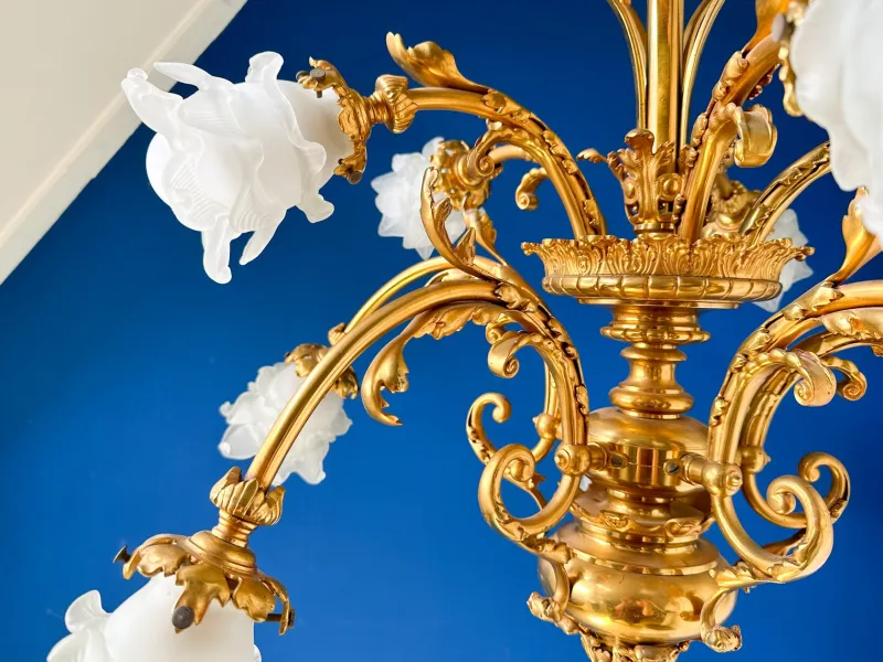 Pamono Large Ornate Bronze Chandelier with Floral Frosted Glass Shades, 1890s> Ceiling Lights