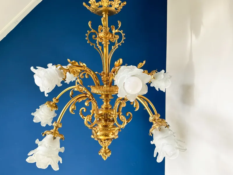 Pamono Large Ornate Bronze Chandelier with Floral Frosted Glass Shades, 1890s> Ceiling Lights