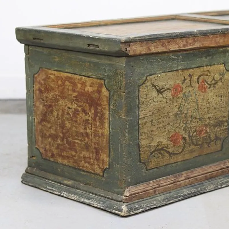 Pamono Large Painted Folk Art Chest, 1753> Trunks Crates & Baskets