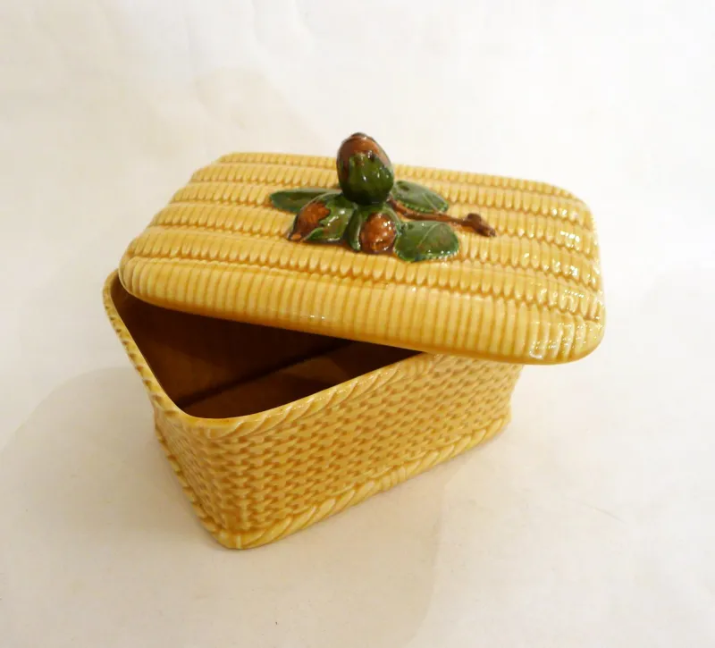 Pamono Large Panier & Noisettes Candy Box in Slip Earthenware by Gien, 1960s> Trunks Crates & Baskets