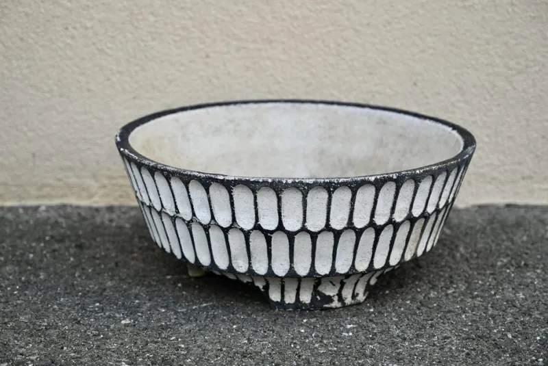 Pamono Large Planter in Concrete> Planters And Jardiniere