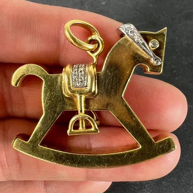 Outlet Pamono Large Rocking Horse 18k Yellow White Gold Diamond Pendant from Al Angiolino & Zogno, 1980s