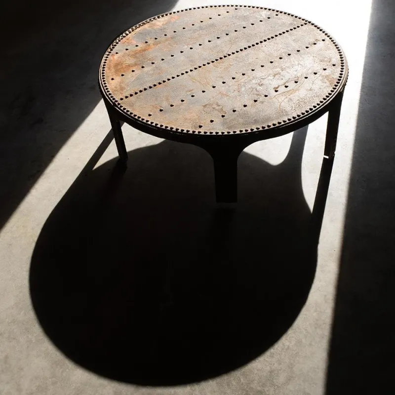 Pamono Large Round Cast Iron Table> Garden Tables
