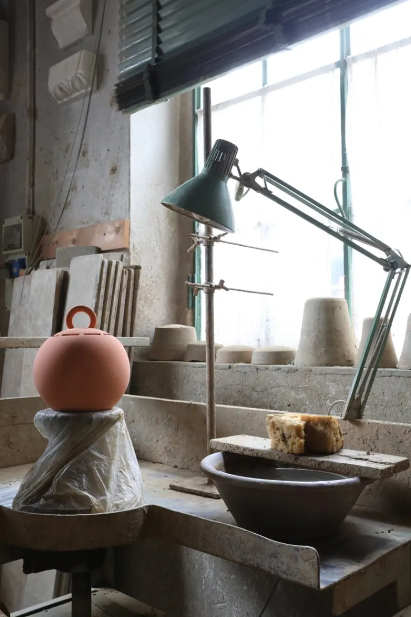 Pamono Large Salvadané Piggy-Bank in Red Clay by Domenico Orefice for Man de Milan> Decorative Objects