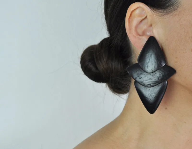 Pamono Large Sculptural Black Ear-Clips in Ebony from Monies, Denmark, 2000s, Set of 2> Earrings