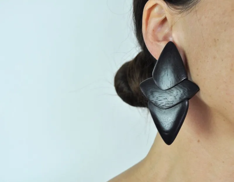 Pamono Large Sculptural Black Ear-Clips in Ebony from Monies, Denmark, 2000s, Set of 2> Earrings