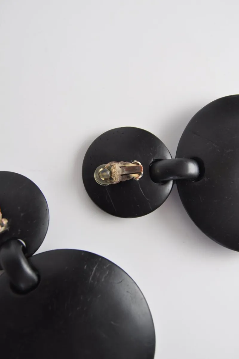 Pamono Large Sculptural Black Ear-Clips in Ebony, Denmark, 2000s, Set of 2> Earrings