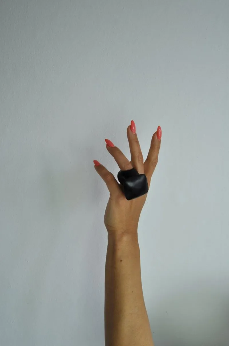 Pamono Large Sculptural Black Ring in Ebony, Denmark, 2000s> Rings