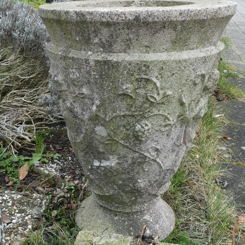 Pamono Large Stone Casting Garden Planter, 1930> Garden Accessories