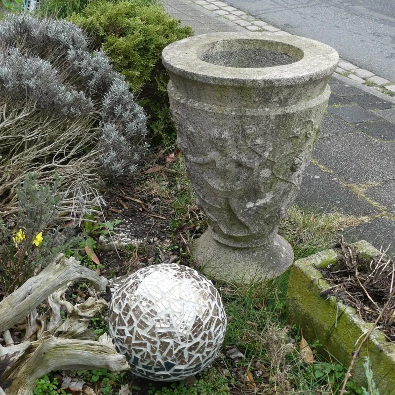 Pamono Large Stone Casting Garden Planter, 1930> Garden Accessories