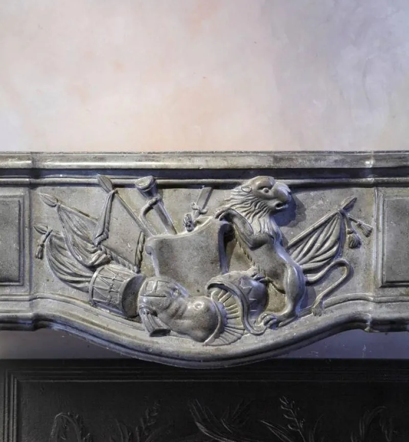 Pamono Large 18th Century French Limestone Fireplace> Fireplaces And Mantels