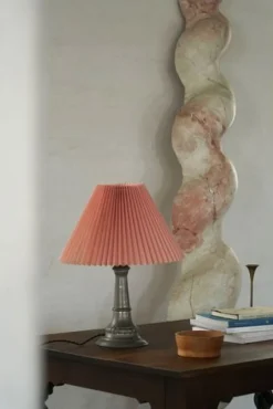 Pamono Large 18th Century Italian Sculptural Wooden Barley Twisted Pedestal><noscript><img width=