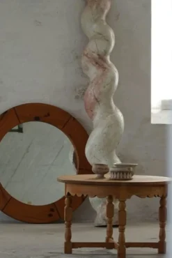 Pamono Large 18th Century Italian Sculptural Wooden Barley Twisted Pedestal><noscript><img width=