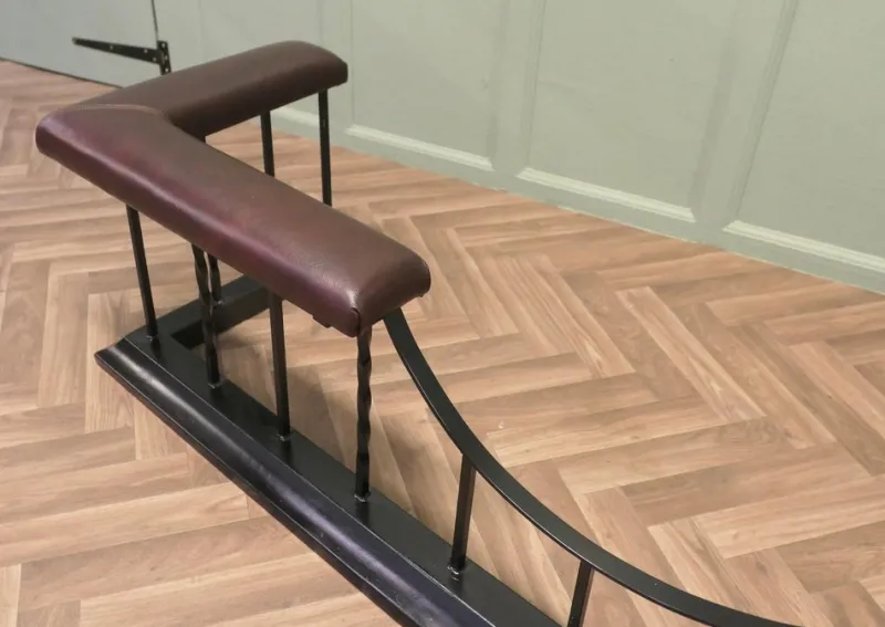 Pamono Large Upholstered Iron Club Fender, 1920s> Fireplaces And Mantels