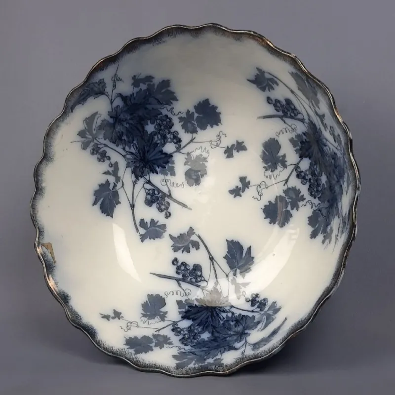 Pamono Large Vintage Blue Grape Vine Porcelain Bowl, 1920s> Bowls
