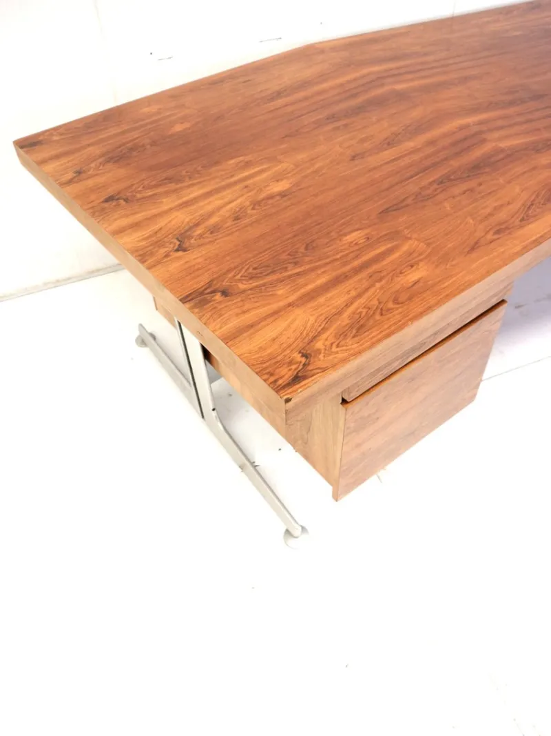 Pamono Large Vintage Corner Desk by Voko, 1960s> Desks