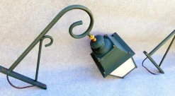 Pamono Large Vintage Facade Lanterns in Green Lacquer, Set of 2> Garden Lighting
