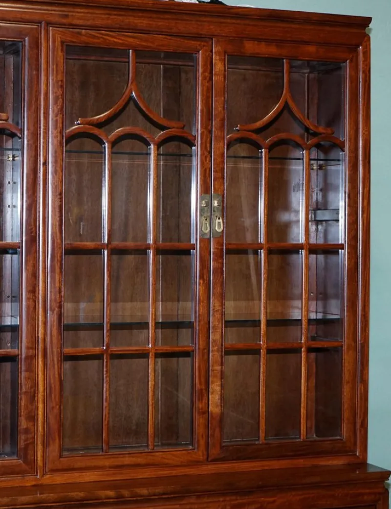 Pamono Large Vintage Oriental Chinese Carved Bookcase Display Cabinet with Lights> Cabinets & Wardrobes