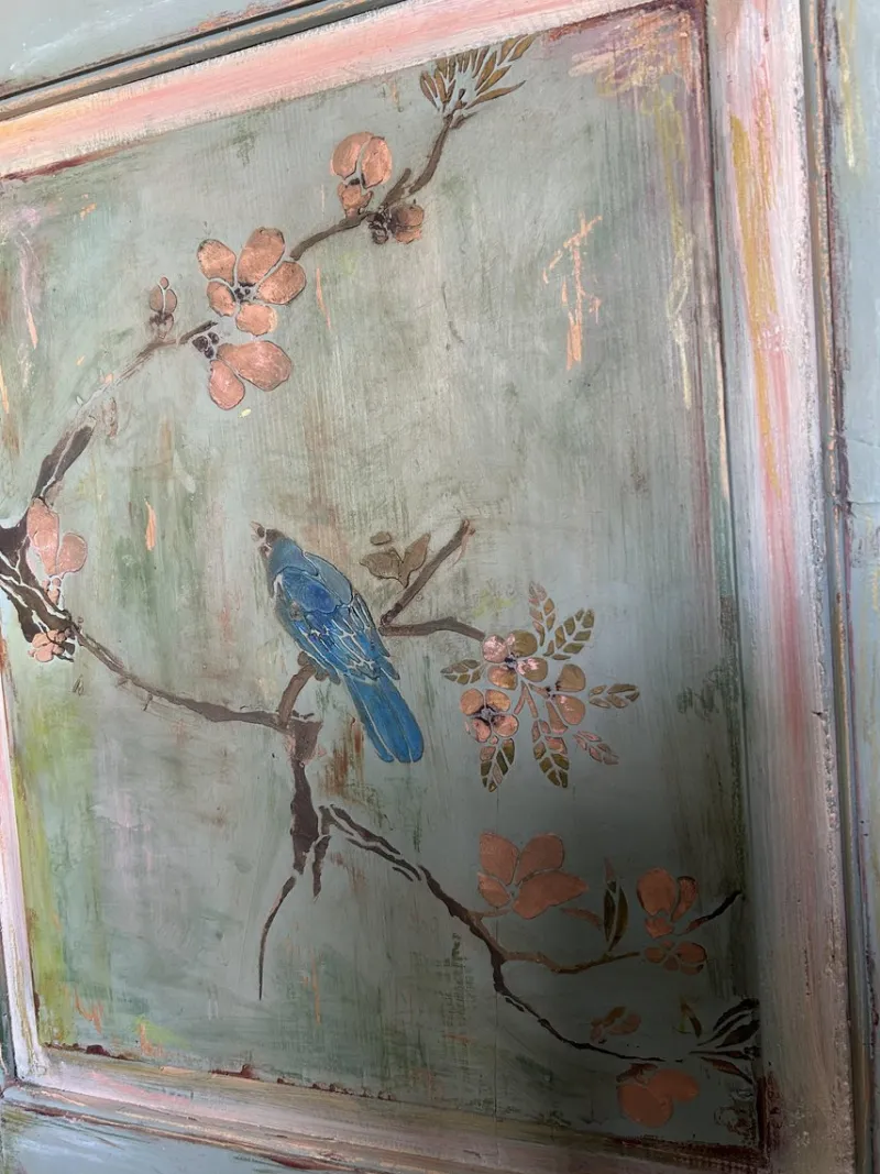 Pamono Large Vintage Painted Pine Double Wardrobe with Inlaid Chinoiserie, 1890s> Cabinets & Wardrobes