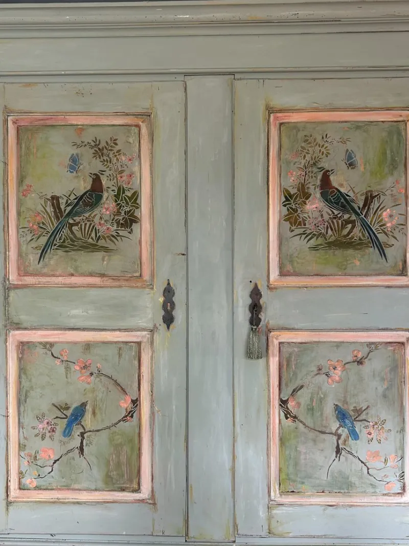 Pamono Large Vintage Painted Pine Double Wardrobe with Inlaid Chinoiserie, 1890s> Cabinets & Wardrobes