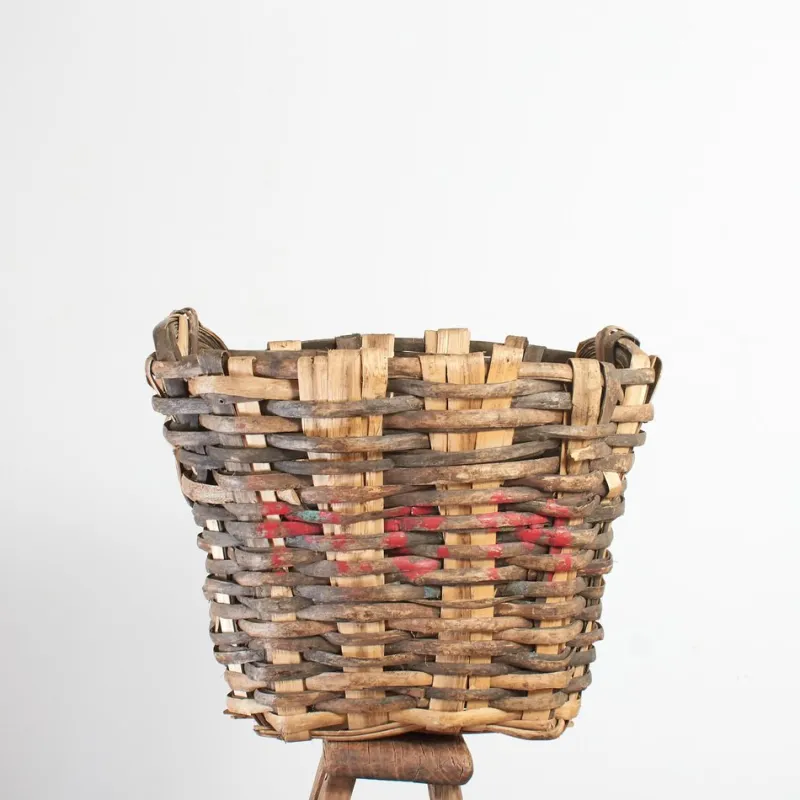 Pamono large Vintage Portuguese Grape Harvest Log Basket, 1950s> Trunks Crates & Baskets