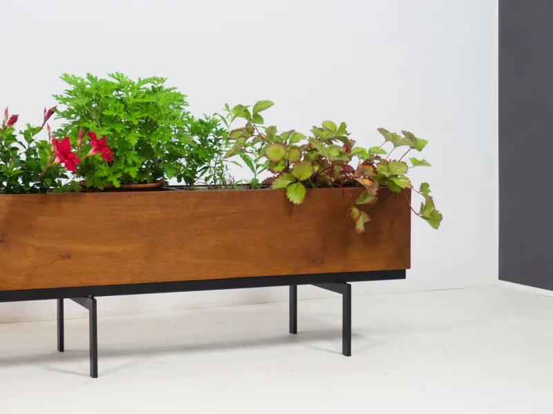 Pamono Large Vintage Teak Planter> Planters And Jardiniere