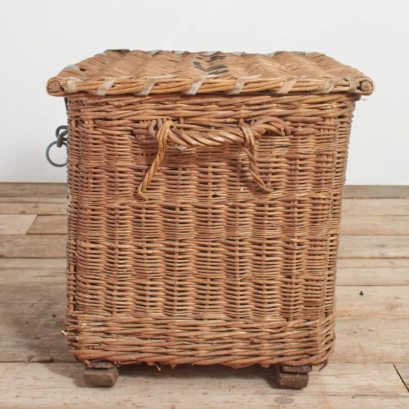 New Pamono Large Vintage Wicker Theatre Prop Basket Trunk