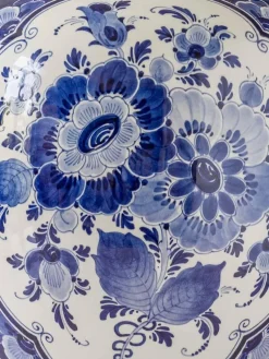 Online Pamono Large Wilhelmina Regina Delft Blue Table Lamp with New Red Velvet Lampshade