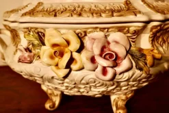 Hot Pamono Late 20th Century Capodimonte Tureen with Lid, 1970s