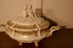 Hot Pamono Late 20th Century Capodimonte Tureen with Lid, 1970s