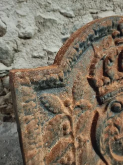 Pamono Late 17th Century French Cast Iron Fireback with Crowned Crest><noscript><img width=