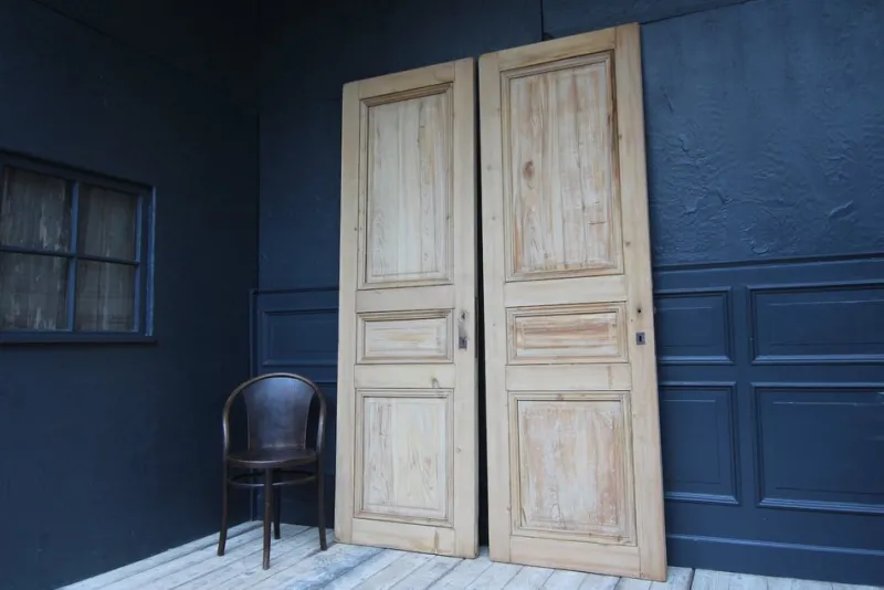 Pamono Late 19th Century French Pine Doors, 1890s, Set of 2> Architectural Elements