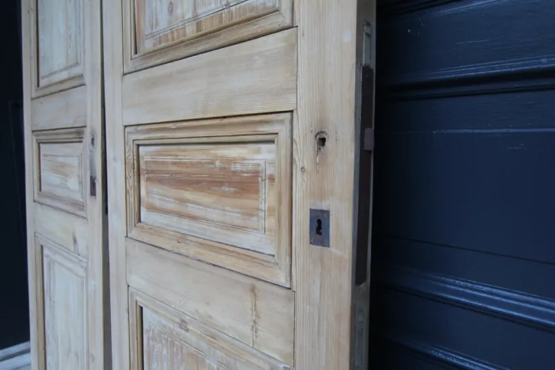 Pamono Late 19th Century French Pine Doors, 1890s, Set of 2> Architectural Elements